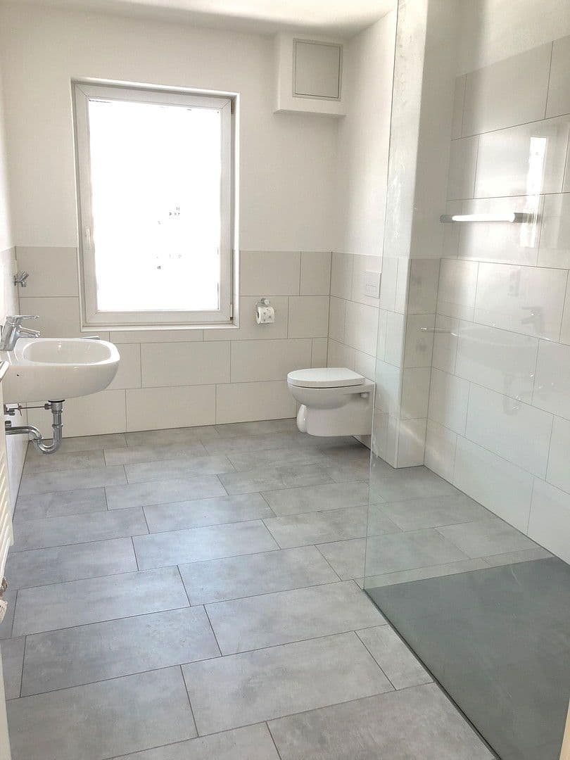 Prenájom bytu 19 m², Marktplatz 12, Furtwangen im Schwarzwald, Bádensko-Wurttembersko Prenájom bytu 19 m², Marktplatz 12, Furtwangen im Schwarzwald, Bádensko-Wurttembersko