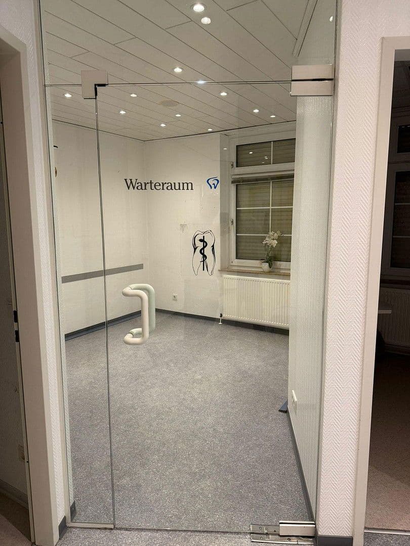 Prenájom kancelárie 110 m², Kurhausstrasse 101a, Herne, Severné Porýnie - Westfálsko Prenájom kancelárie 110 m², Kurhausstrasse 101a, Herne, Severné Porýnie - Westfálsko