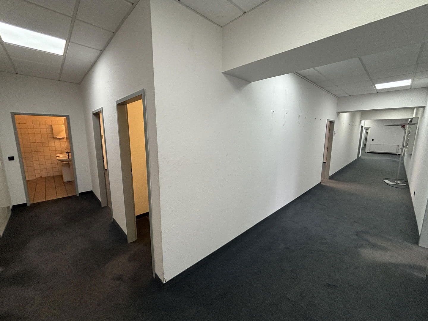Prenájom kancelárie 646 m², Moselstr. 14, Neuss, Severné Porýnie - Westfálsko Prenájom kancelárie 646 m², Moselstr. 14, Neuss, Severné Porýnie - Westfálsko