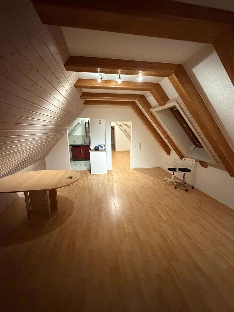 Prenájom bytu 2-izbový 54 m², Gartenstraße 5/1, Bad Überkingen, Bádensko-Wurttembersko Prenájom bytu 2-izbový 54 m², Gartenstraße 5/1, Bad Überkingen, Bádensko-Wurttembersko