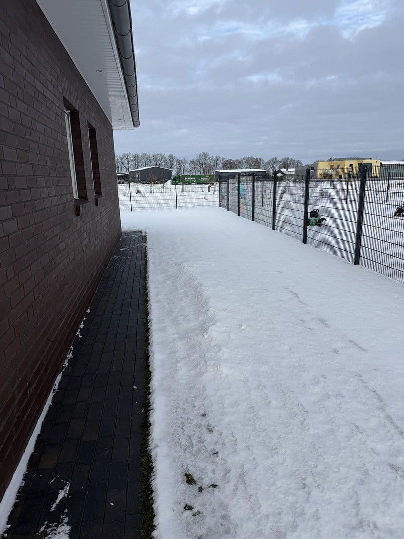 Predaj domu 118 m², pozemek 663 m², Tostedt, Dolné Sasko Predaj domu 118 m², pozemek 663 m², Tostedt, Dolné Sasko