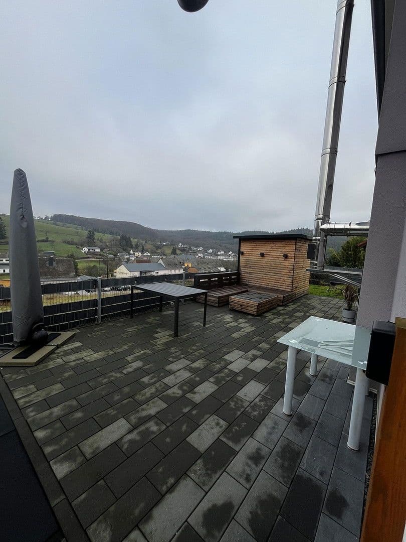 Predaj domu 142 m², pozemek 467 m², Naurath (Eifel), Porýnie-Falcko Predaj domu 142 m², pozemek 467 m², Naurath (Eifel), Porýnie-Falcko