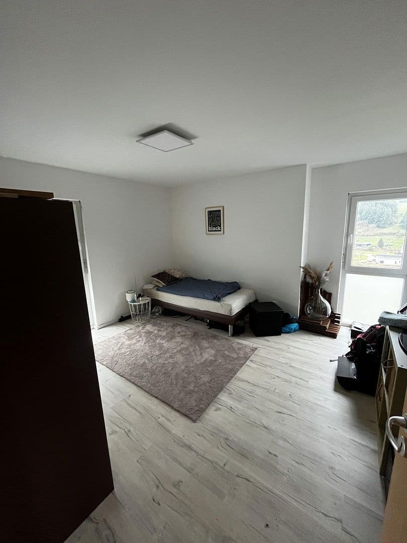 Predaj domu 142 m², pozemek 467 m², Naurath (Eifel), Porýnie-Falcko Predaj domu 142 m², pozemek 467 m², Naurath (Eifel), Porýnie-Falcko