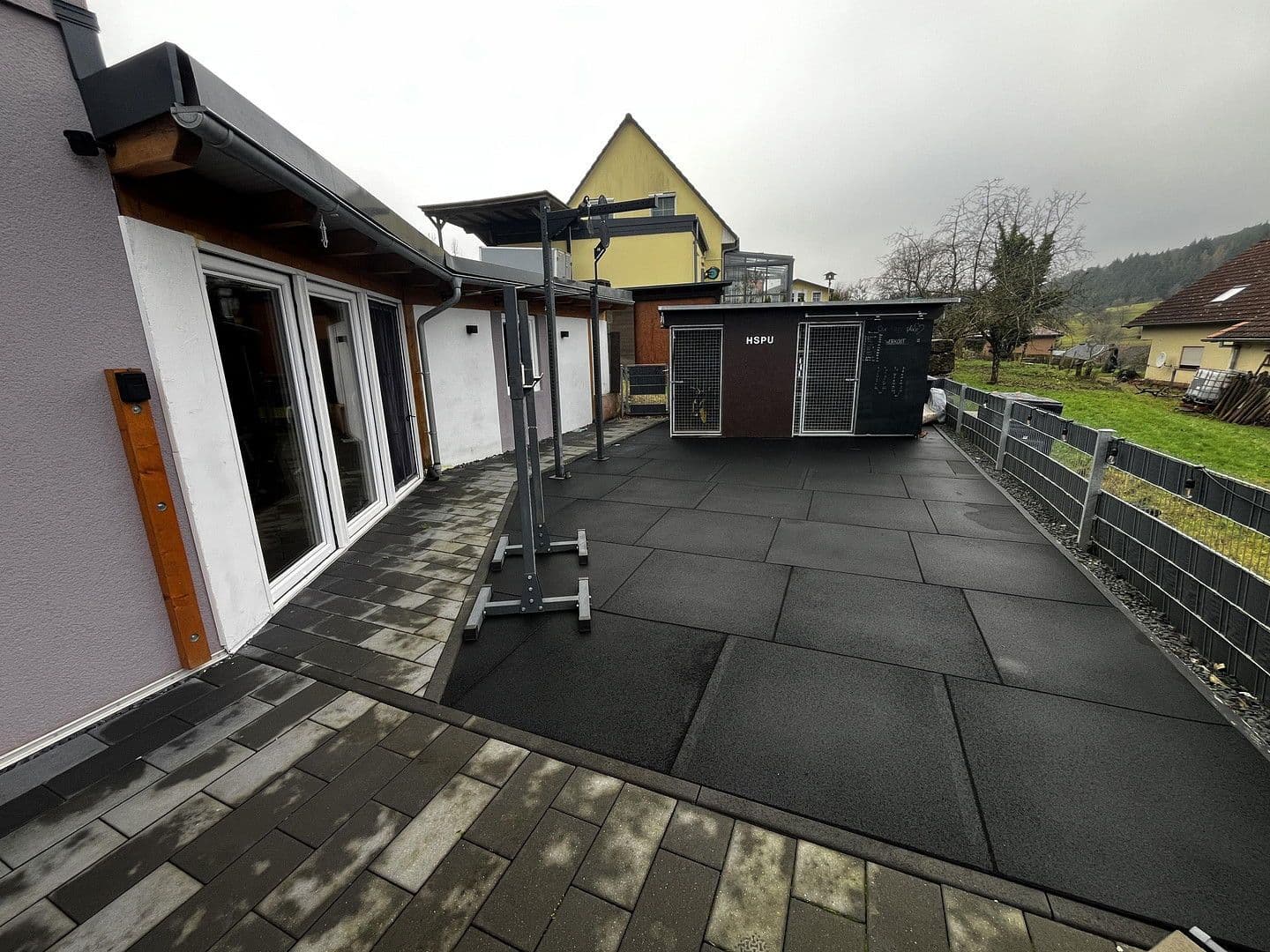 Predaj domu 142 m², pozemek 467 m², Naurath (Eifel), Porýnie-Falcko Predaj domu 142 m², pozemek 467 m², Naurath (Eifel), Porýnie-Falcko