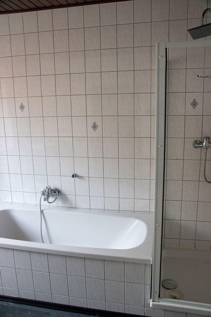 Prenájom bytu 6-izbový 108 m², Schützenstraße 4, Hof, Bavorsko Prenájom bytu 6-izbový 108 m², Schützenstraße 4, Hof, Bavorsko