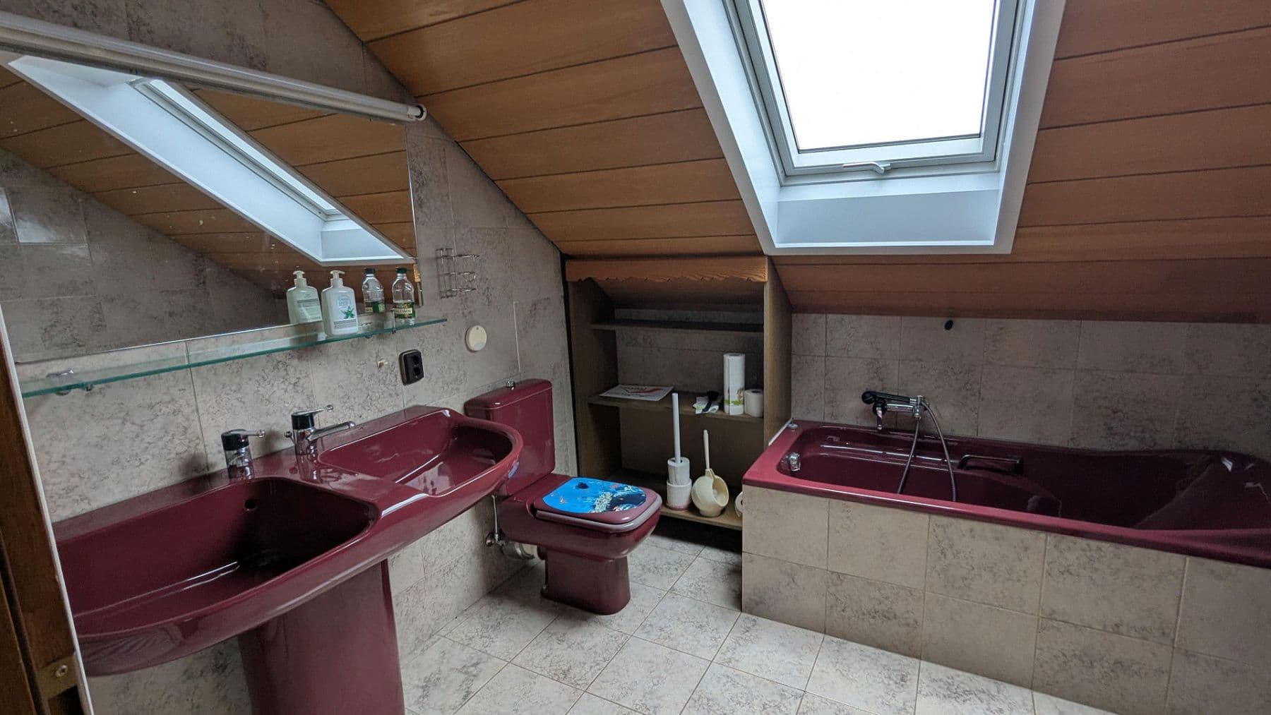 Predaj domu 180 m², pozemek 802 m², Wildberg, Bádensko-Wurttembersko Predaj domu 180 m², pozemek 802 m², Wildberg, Bádensko-Wurttembersko