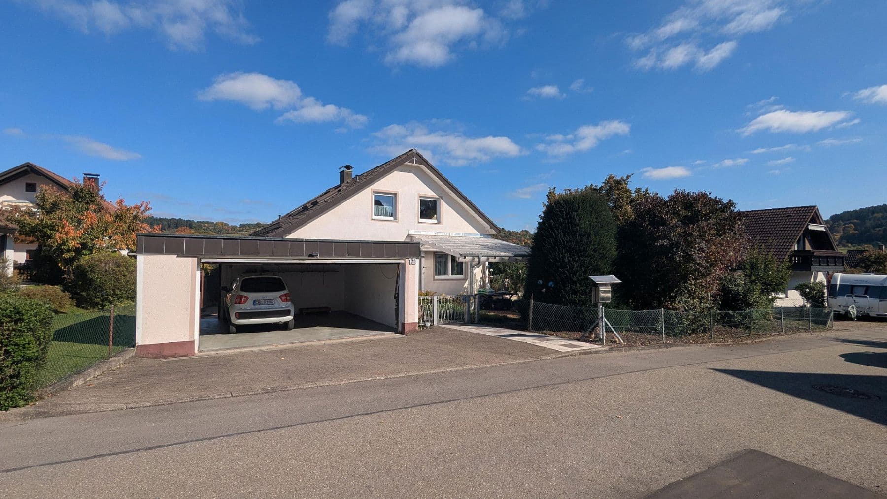 Predaj domu 180 m², pozemek 802 m², Wildberg, Bádensko-Wurttembersko Predaj domu 180 m², pozemek 802 m², Wildberg, Bádensko-Wurttembersko