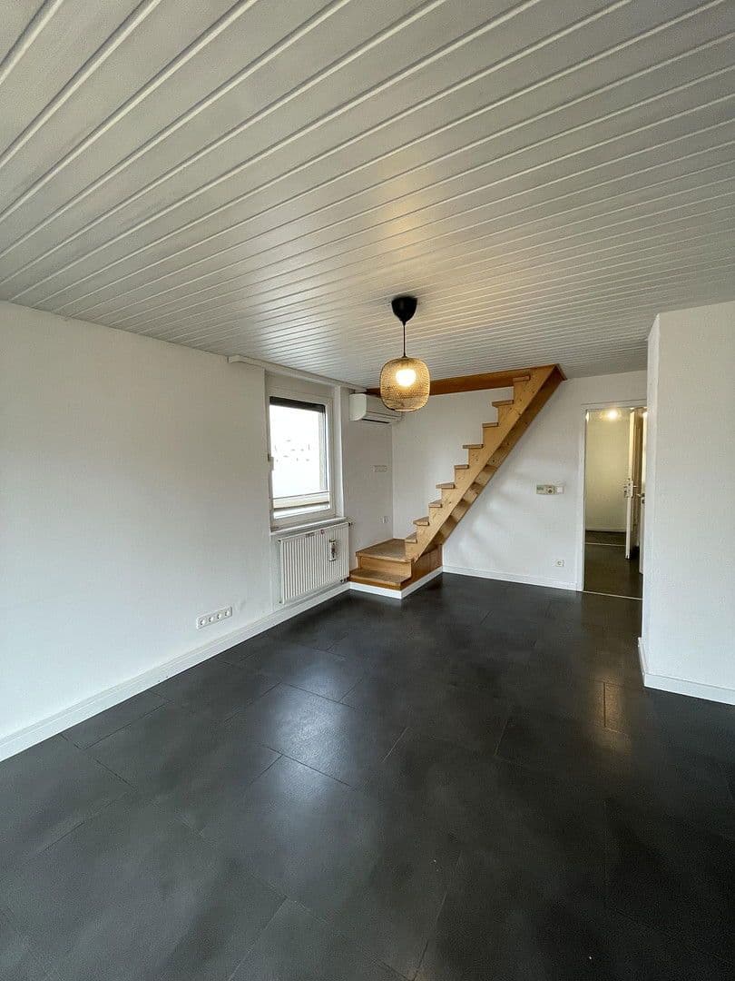 Prenájom bytu 2-izbový 105 m², Hindenburgerstr 96, Neustadt an der Weinstraße, Porýnie-Falcko Prenájom bytu 2-izbový 105 m², Hindenburgerstr 96, Neustadt an der Weinstraße, Porýnie-Falcko