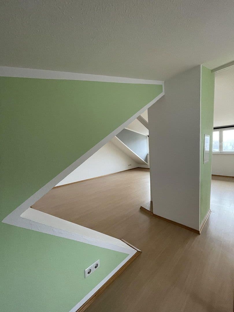 Prenájom bytu 2-izbový 105 m², Hindenburgerstr 96, Neustadt an der Weinstraße, Porýnie-Falcko Prenájom bytu 2-izbový 105 m², Hindenburgerstr 96, Neustadt an der Weinstraße, Porýnie-Falcko