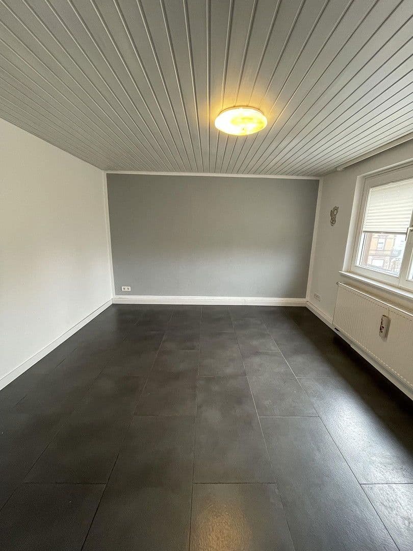 Prenájom bytu 2-izbový 105 m², Hindenburgerstr 96, Neustadt an der Weinstraße, Porýnie-Falcko Prenájom bytu 2-izbový 105 m², Hindenburgerstr 96, Neustadt an der Weinstraße, Porýnie-Falcko