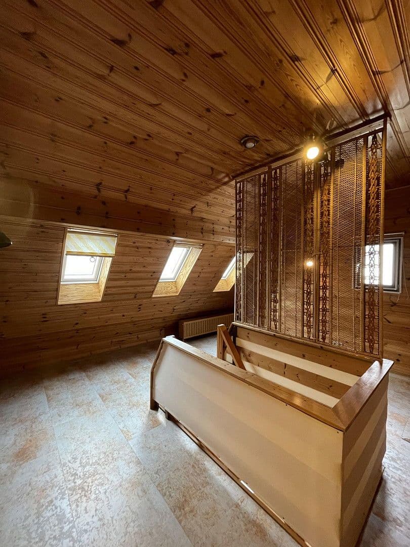 Prenájom bytu 4-izbový 116 m², Hindenburgerstr 96, Neustadt an der Weinstraße, Porýnie-Falcko Prenájom bytu 4-izbový 116 m², Hindenburgerstr 96, Neustadt an der Weinstraße, Porýnie-Falcko