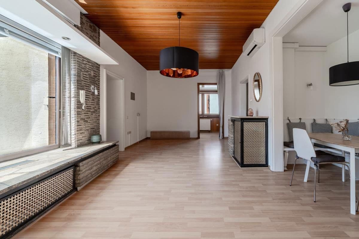 Prenájom bytu 2-izbový 99 m², Hindenburgerstr 96, Neustadt an der Weinstraße, Porýnie-Falcko Prenájom bytu 2-izbový 99 m², Hindenburgerstr 96, Neustadt an der Weinstraße, Porýnie-Falcko