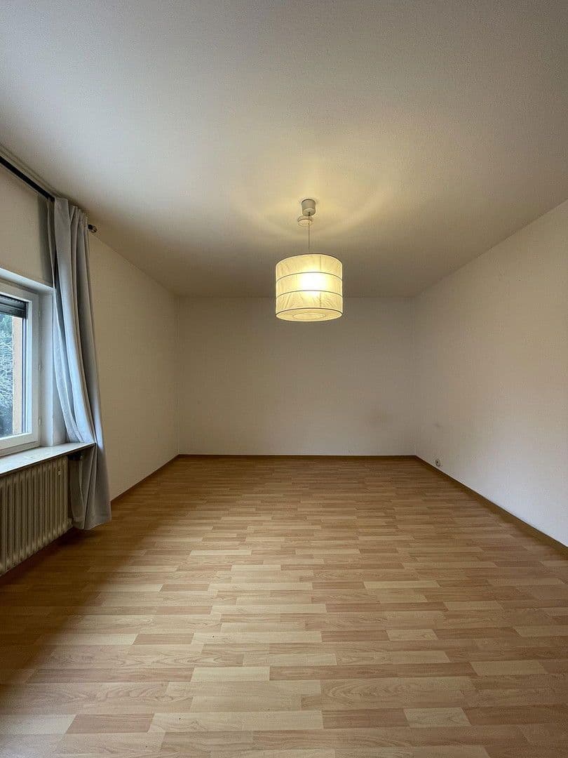 Prenájom bytu 2-izbový 99 m², Hindenburgerstr 96, Neustadt an der Weinstraße, Porýnie-Falcko Prenájom bytu 2-izbový 99 m², Hindenburgerstr 96, Neustadt an der Weinstraße, Porýnie-Falcko
