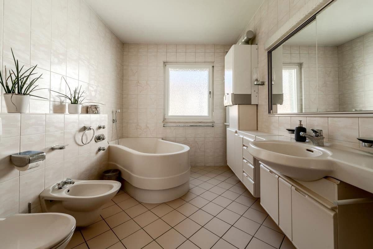 Prenájom bytu 2-izbový 99 m², Hindenburgerstr 96, Neustadt an der Weinstraße, Porýnie-Falcko Prenájom bytu 2-izbový 99 m², Hindenburgerstr 96, Neustadt an der Weinstraße, Porýnie-Falcko