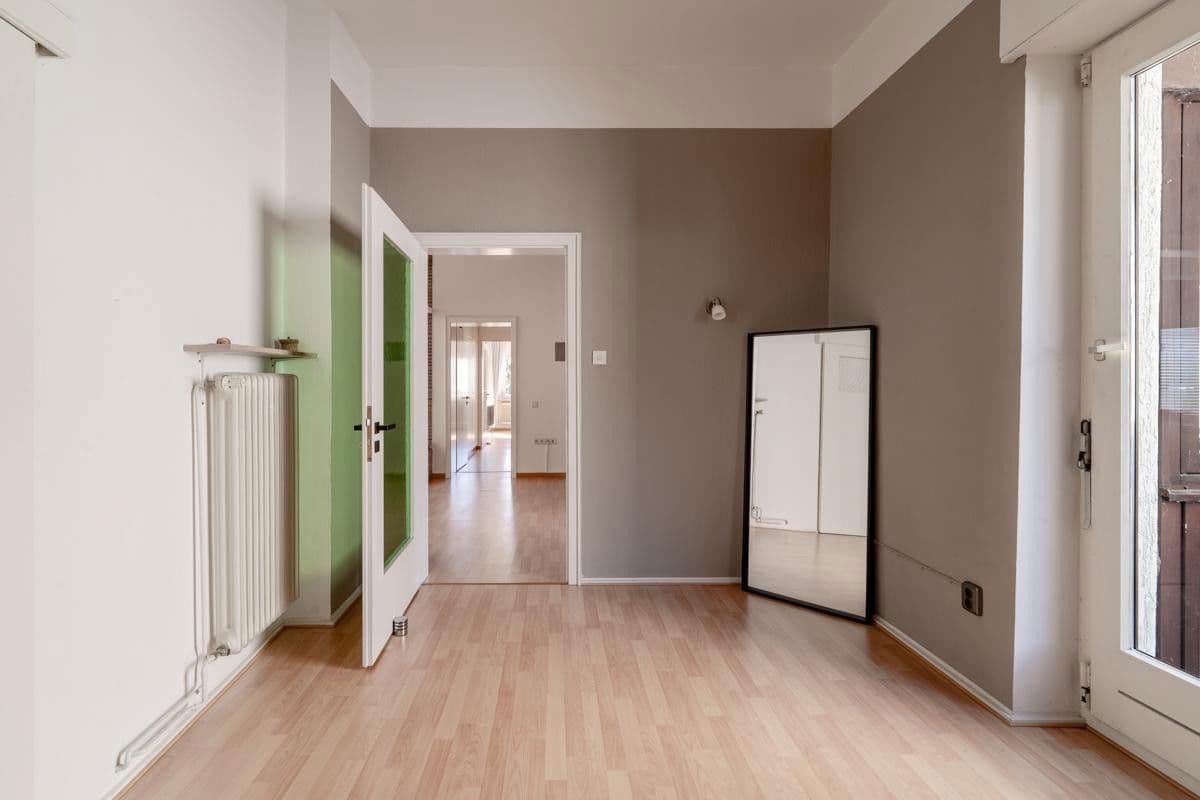 Prenájom bytu 2-izbový 99 m², Hindenburgerstr 96, Neustadt an der Weinstraße, Porýnie-Falcko Prenájom bytu 2-izbový 99 m², Hindenburgerstr 96, Neustadt an der Weinstraße, Porýnie-Falcko