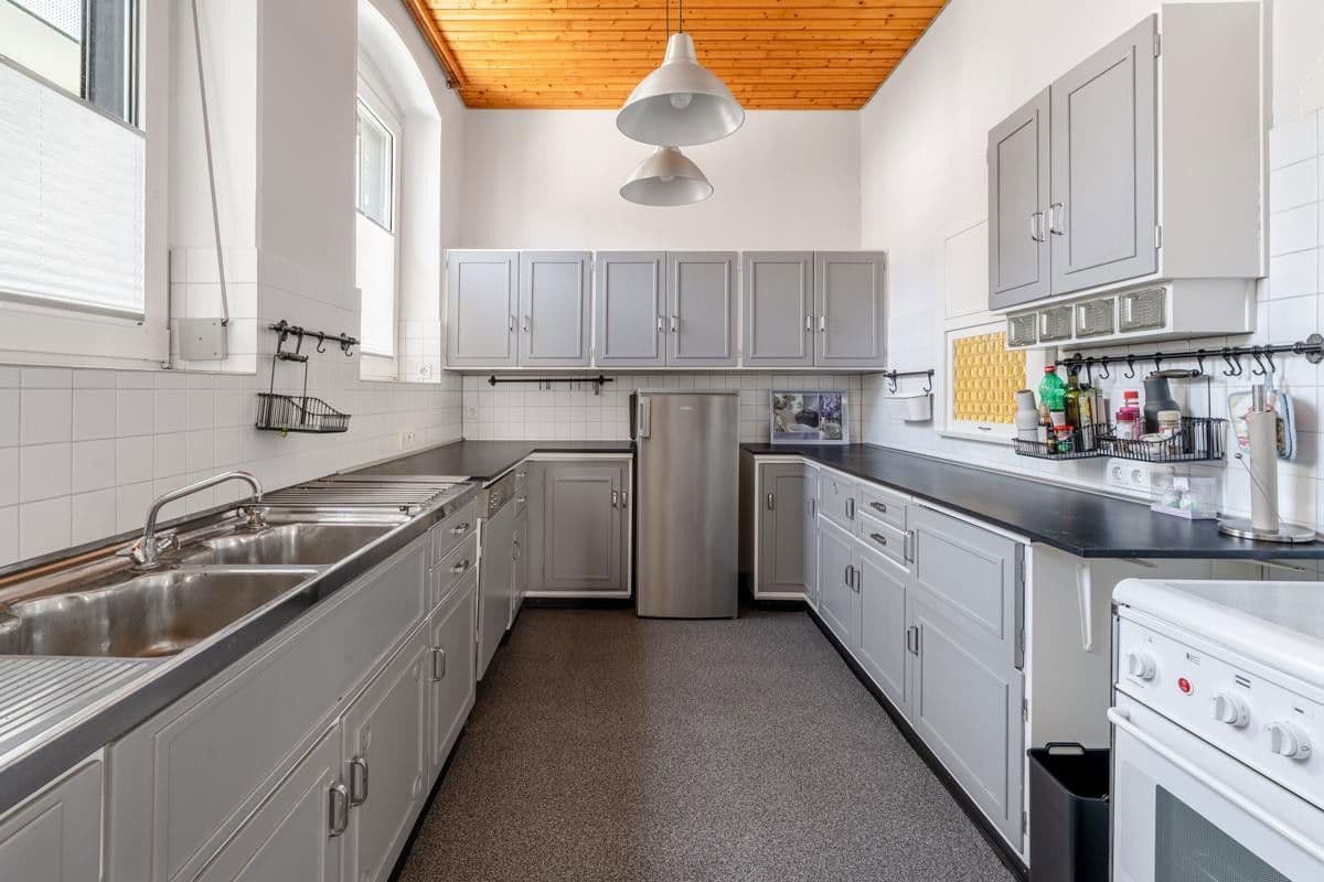 Prenájom bytu 2-izbový 99 m², Hindenburgerstr 96, Neustadt an der Weinstraße, Porýnie-Falcko Prenájom bytu 2-izbový 99 m², Hindenburgerstr 96, Neustadt an der Weinstraße, Porýnie-Falcko