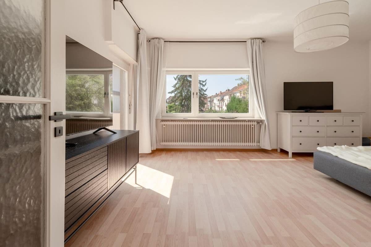 Prenájom bytu 2-izbový 99 m², Hindenburgerstr 96, Neustadt an der Weinstraße, Porýnie-Falcko Prenájom bytu 2-izbový 99 m², Hindenburgerstr 96, Neustadt an der Weinstraße, Porýnie-Falcko