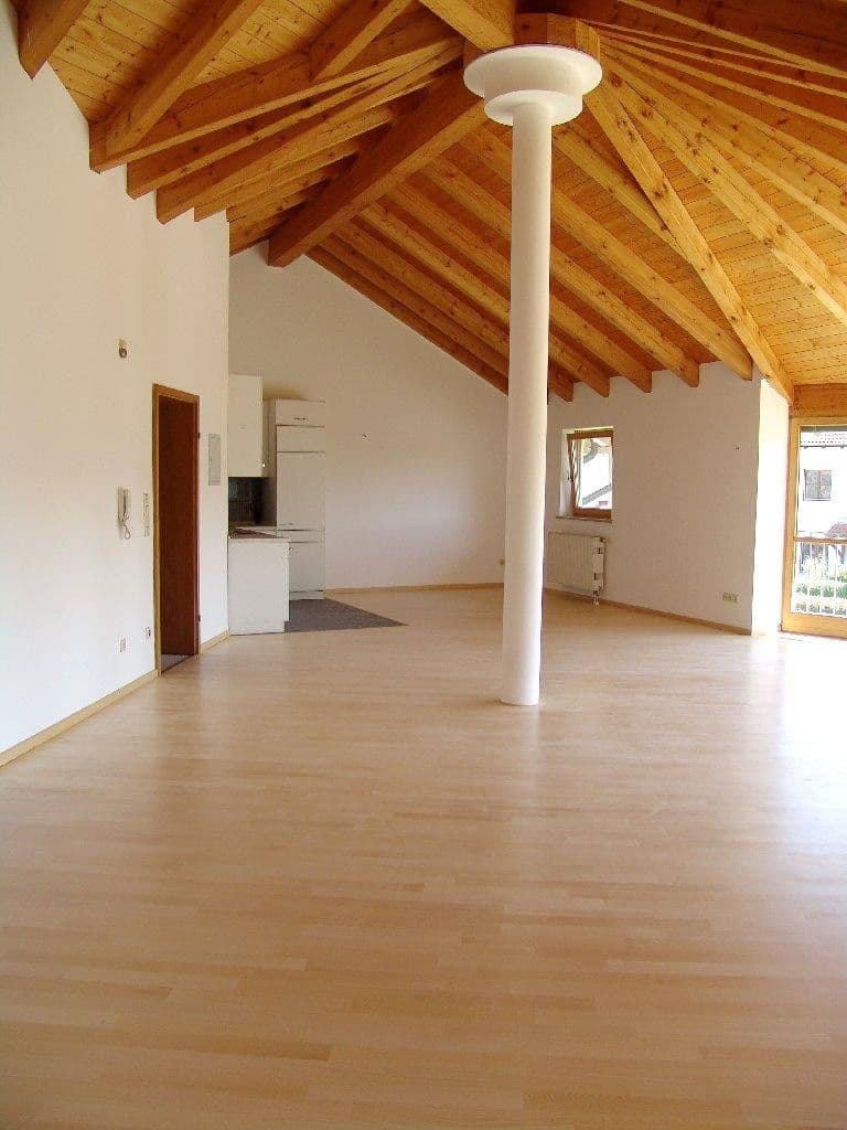 Prenájom bytu 1-izbový 92 m², Ebner-Eschenbach-Weg 4, Bruckmühl, Bavorsko Prenájom bytu 1-izbový 92 m², Ebner-Eschenbach-Weg 4, Bruckmühl, Bavorsko