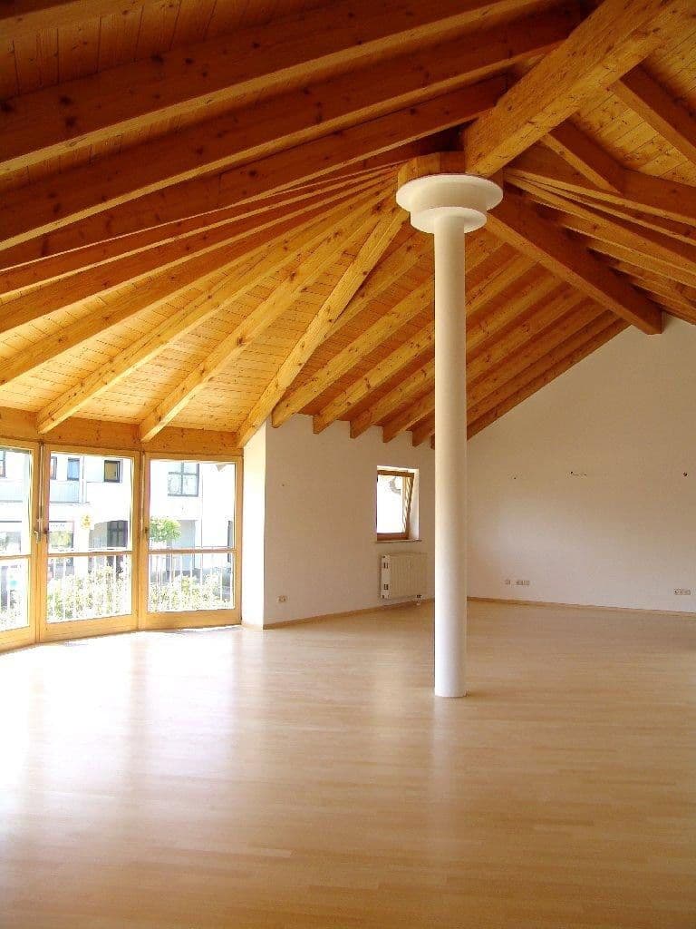 Prenájom bytu 1-izbový 92 m², Ebner-Eschenbach-Weg 4, Bruckmühl, Bavorsko Prenájom bytu 1-izbový 92 m², Ebner-Eschenbach-Weg 4, Bruckmühl, Bavorsko