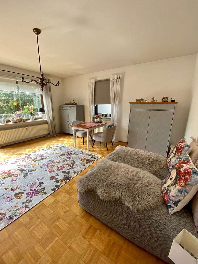 Prenájom bytu 2-izbový 55 m², Salierstrasse 4, München, Bavorsko Prenájom bytu 2-izbový 55 m², Salierstrasse 4, München, Bavorsko