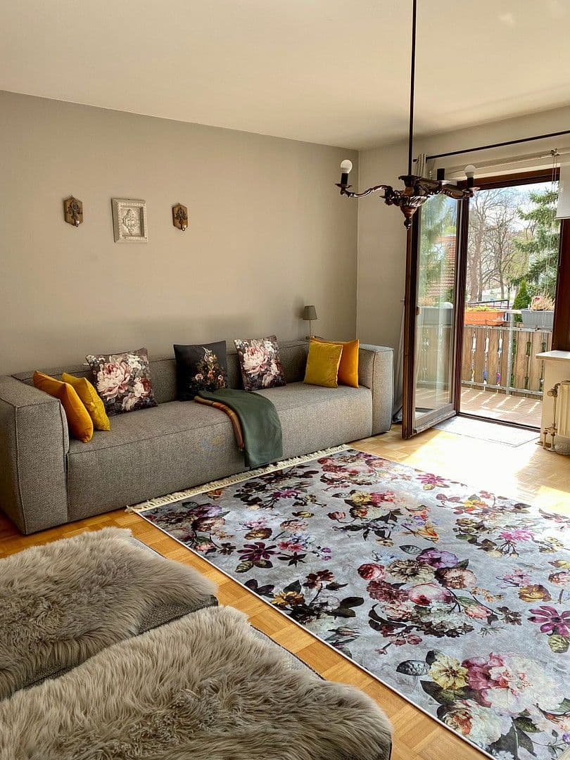 Prenájom bytu 2-izbový 55 m², Salierstrasse 4, München, Bavorsko Prenájom bytu 2-izbový 55 m², Salierstrasse 4, München, Bavorsko