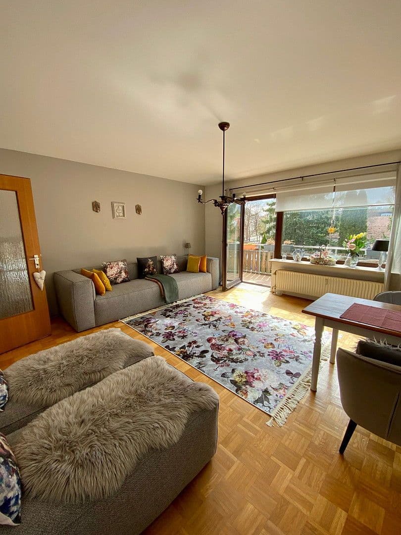 Prenájom bytu 2-izbový 55 m², Salierstrasse 4, München, Bavorsko Prenájom bytu 2-izbový 55 m², Salierstrasse 4, München, Bavorsko