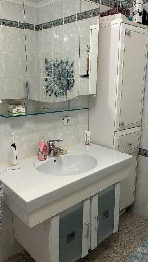 Prenájom bytu 3-izbový 87 m², Stuttgart, Bádensko-Wurttembersko Prenájom bytu 3-izbový 87 m², Stuttgart, Bádensko-Wurttembersko