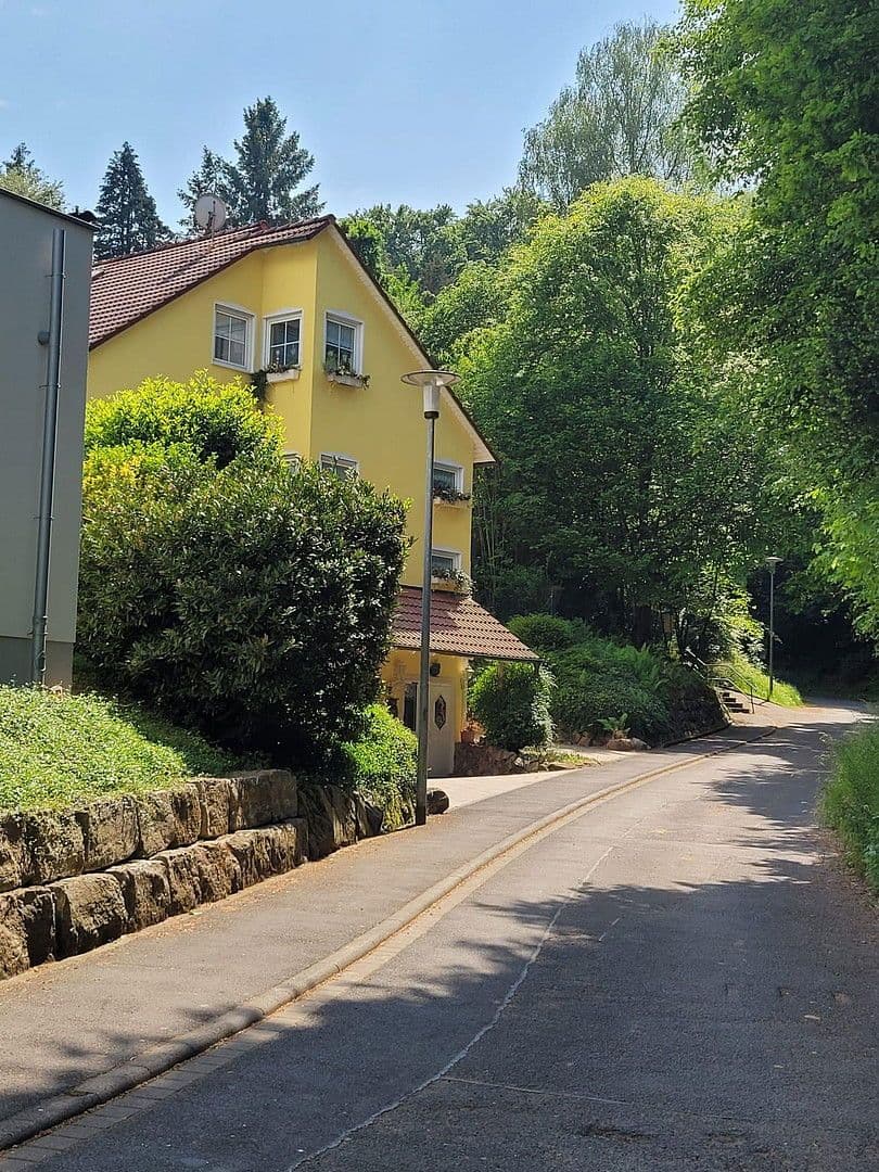 Predaj domu 180 m², pozemek 800 m², Seibelstr.21, Hösbach, Bavorsko Predaj domu 180 m², pozemek 800 m², Seibelstr.21, Hösbach, Bavorsko