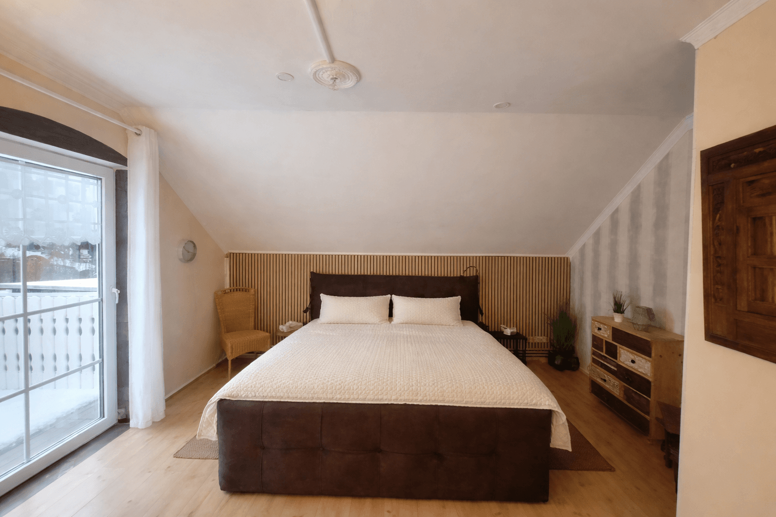 Predaj domu 180 m², pozemek 800 m², Seibelstr.21, Hösbach, Bavorsko Predaj domu 180 m², pozemek 800 m², Seibelstr.21, Hösbach, Bavorsko