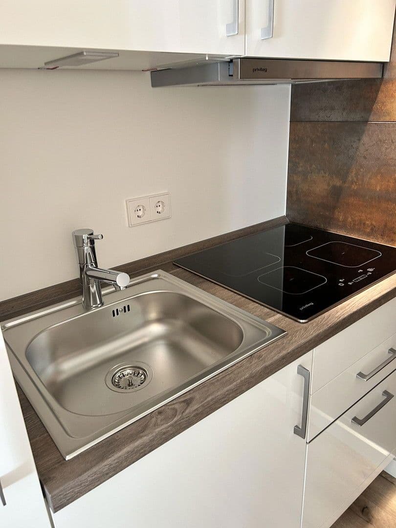 Prenájom bytu 1-izbový 37 m², Amalienbadstraße 37, Karlsruhe, Bádensko-Wurttembersko Prenájom bytu 1-izbový 37 m², Amalienbadstraße 37, Karlsruhe, Bádensko-Wurttembersko