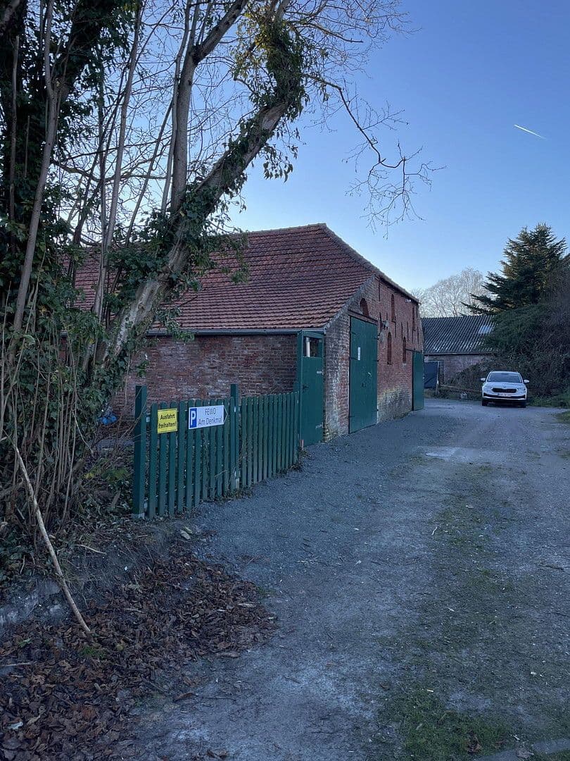 Predaj domu 750 m², pozemek 1.255 m², Hage, Dolné Sasko Predaj domu 750 m², pozemek 1.255 m², Hage, Dolné Sasko