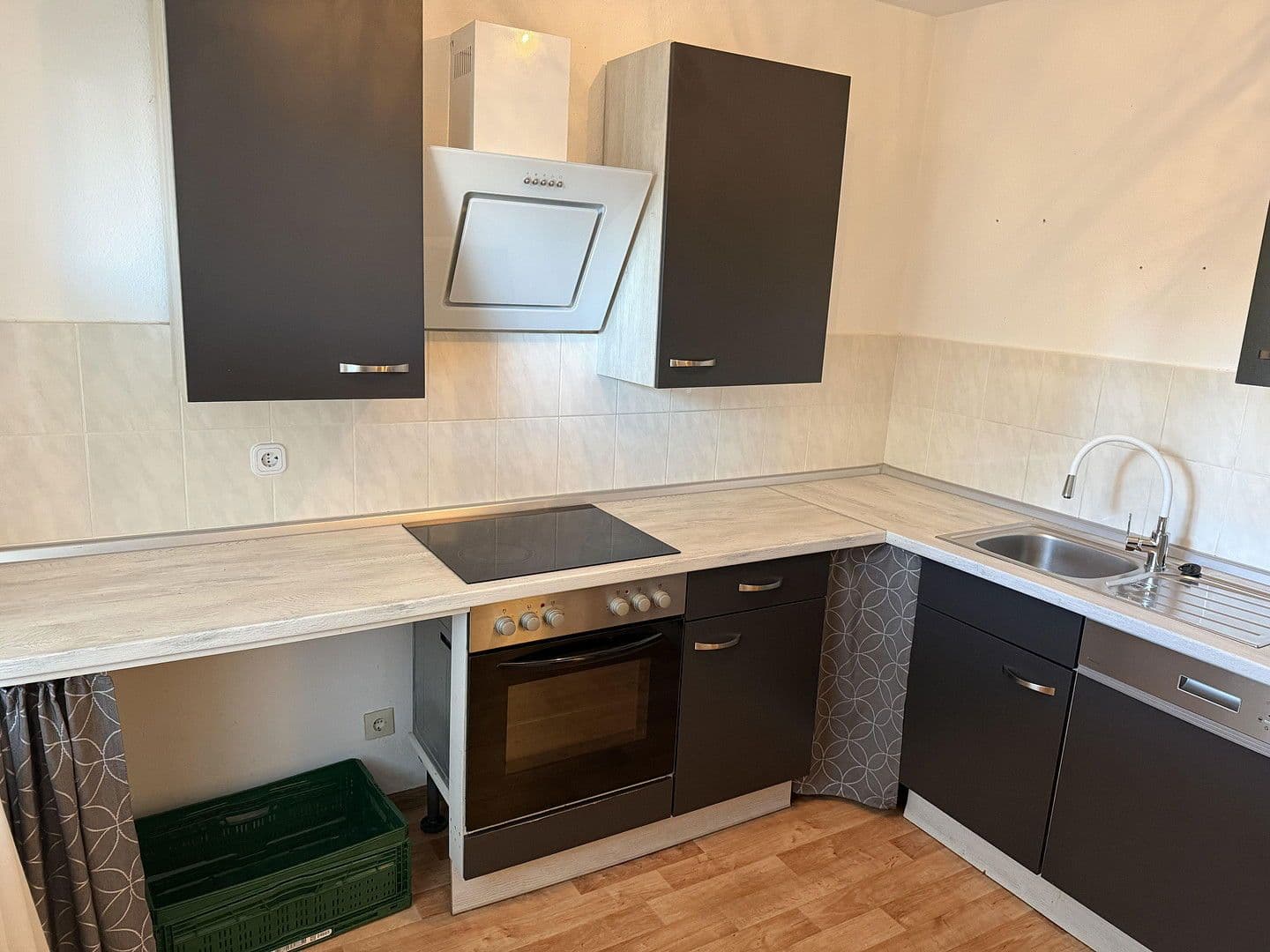 Prenájom bytu 3-izbový 78 m², Schlachthofstraße 9, Häfen - Bremerhaven, Brémy Prenájom bytu 3-izbový 78 m², Schlachthofstraße 9, Häfen - Bremerhaven, Brémy