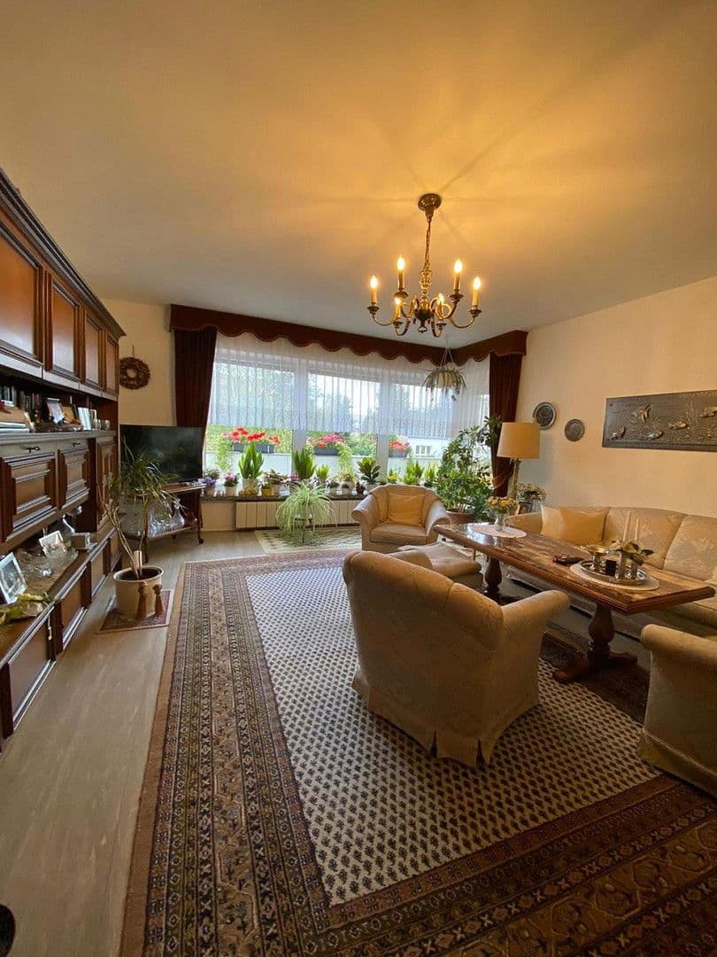 Predaj bytu 3-izbový 94 m², Rather Kirchplatz 1, Düsseldorf, Severné Porýnie - Westfálsko Predaj bytu 3-izbový 94 m², Rather Kirchplatz 1, Düsseldorf, Severné Porýnie - Westfálsko