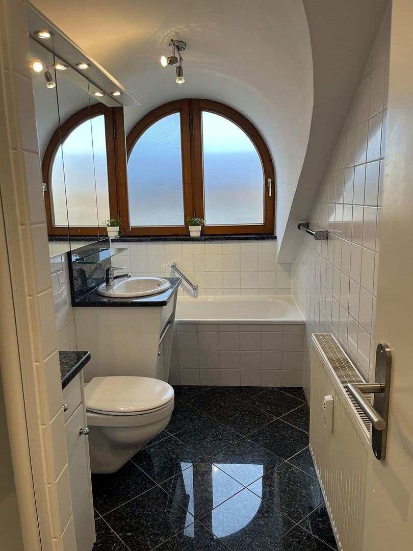 Predaj bytu 3-izbový 90 m², München, Bavorsko Predaj bytu 3-izbový 90 m², München, Bavorsko