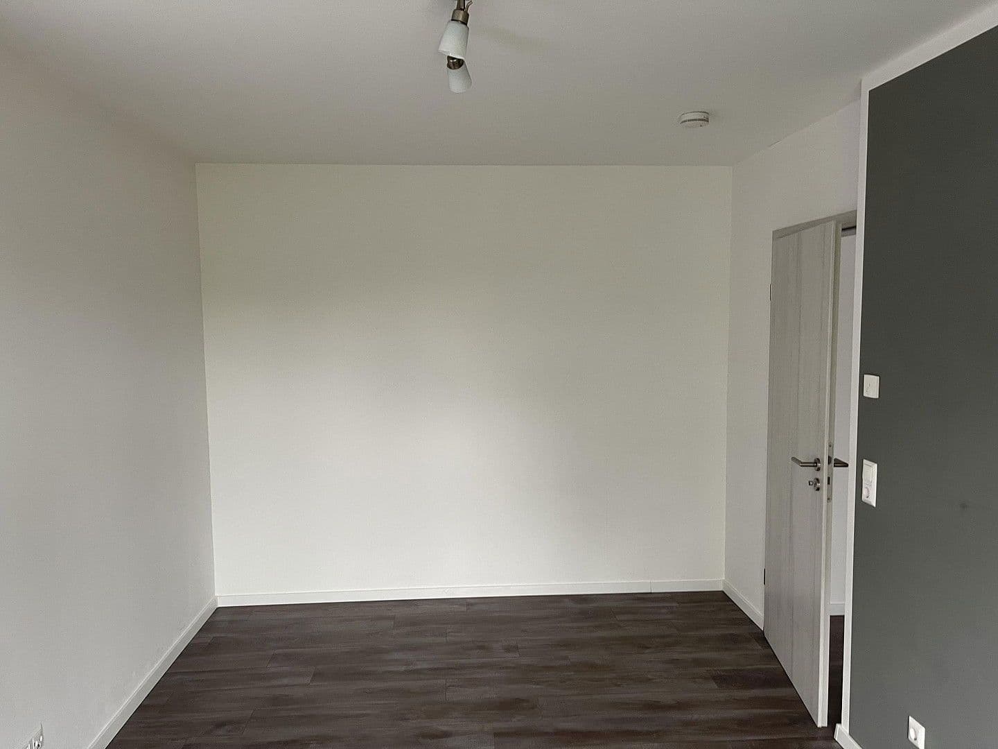 Predaj domu 206 m², pozemek 517 m², Elsenfeld, Bavorsko Predaj domu 206 m², pozemek 517 m², Elsenfeld, Bavorsko