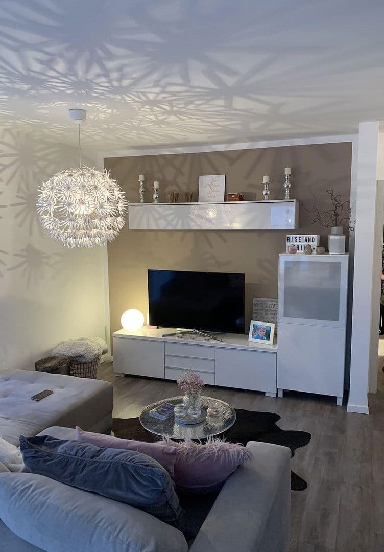 Predaj domu 206 m², pozemek 517 m², Elsenfeld, Bavorsko Predaj domu 206 m², pozemek 517 m², Elsenfeld, Bavorsko