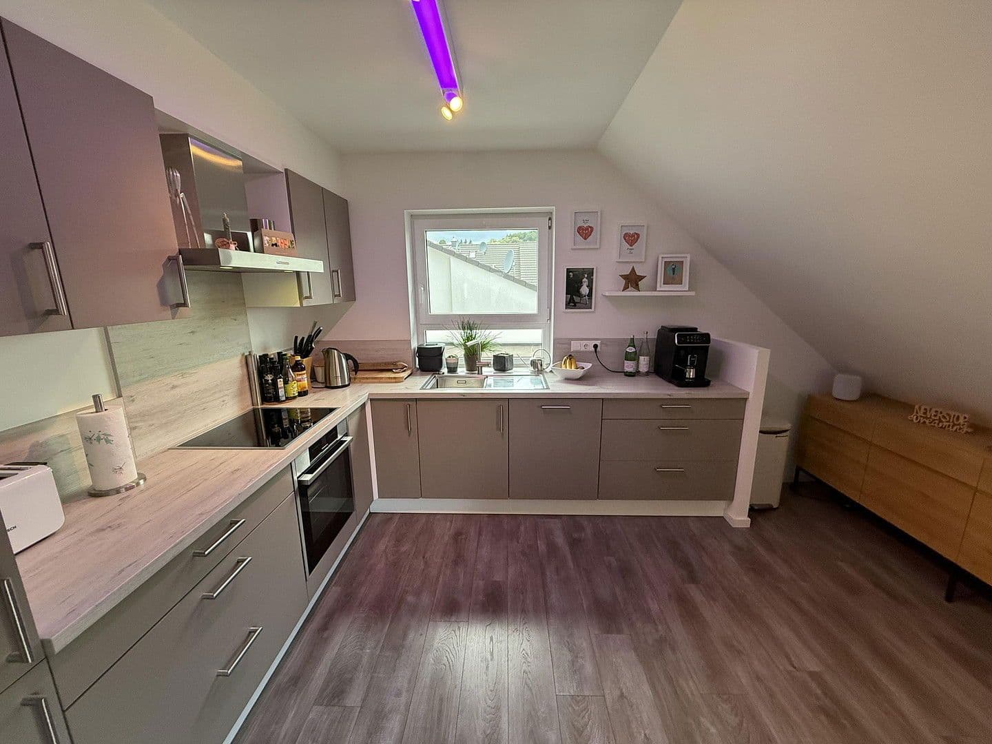 Predaj domu 206 m², pozemek 517 m², Elsenfeld, Bavorsko Predaj domu 206 m², pozemek 517 m², Elsenfeld, Bavorsko