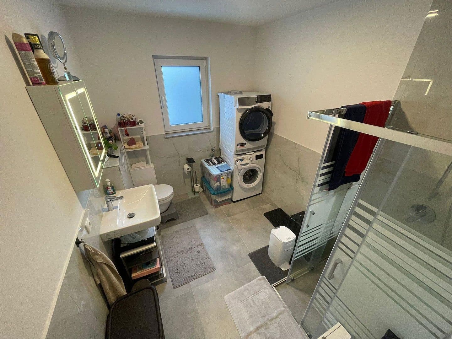 Prenájom bytu 3-izbový 90 m², Goethestraße 4, Sarstedt, Dolné Sasko Prenájom bytu 3-izbový 90 m², Goethestraße 4, Sarstedt, Dolné Sasko