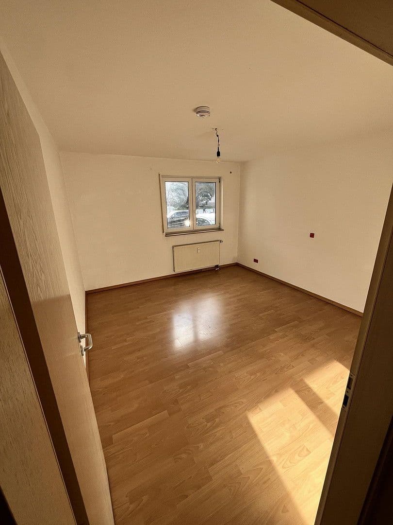 Prenájom bytu 2-izbový 64 m², Daimlerstr. 14, Wiesbaden, Hesensko Prenájom bytu 2-izbový 64 m², Daimlerstr. 14, Wiesbaden, Hesensko