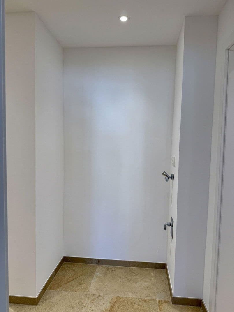 Predaj bytu 3-izbový 70 m², Engadiner Strasse 36, München, Bavorsko Predaj bytu 3-izbový 70 m², Engadiner Strasse 36, München, Bavorsko