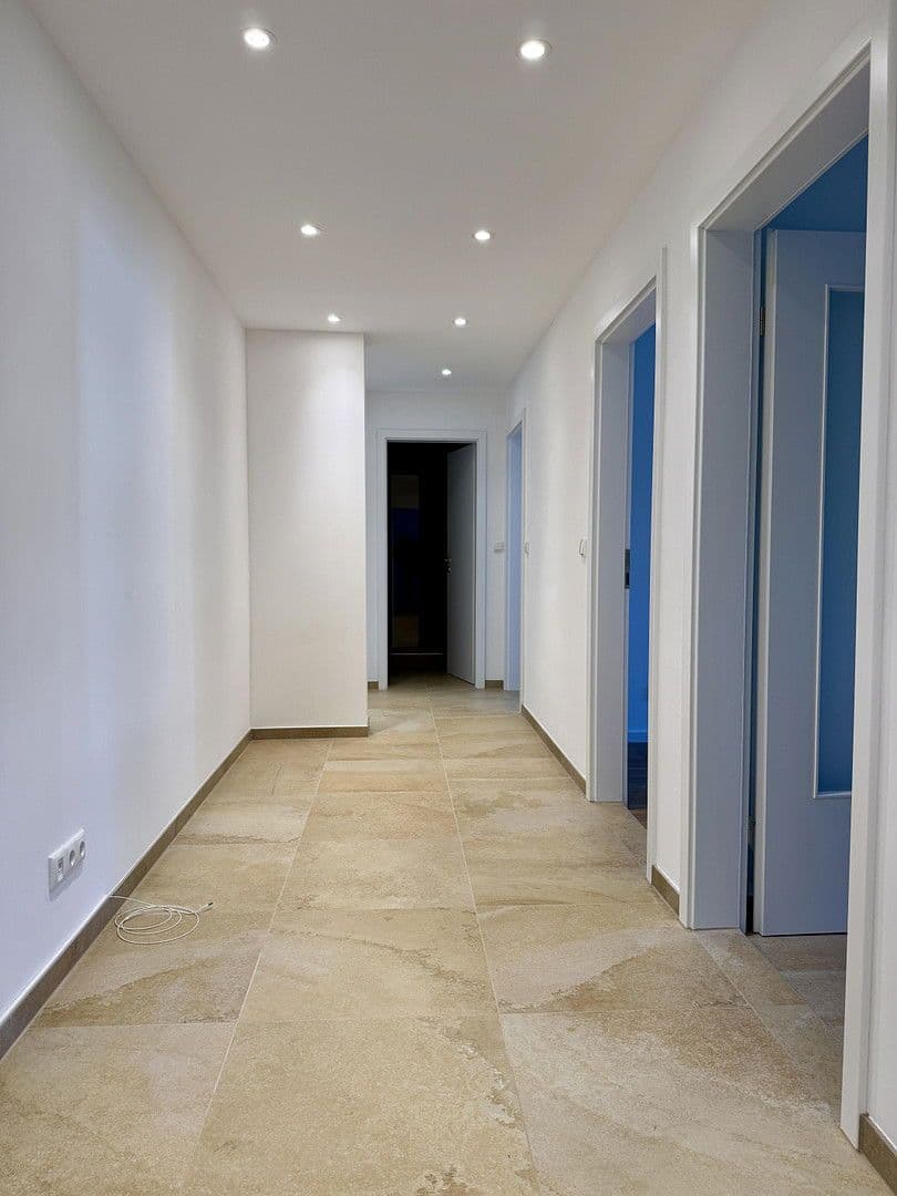 Predaj bytu 3-izbový 70 m², Engadiner Strasse 36, München, Bavorsko Predaj bytu 3-izbový 70 m², Engadiner Strasse 36, München, Bavorsko