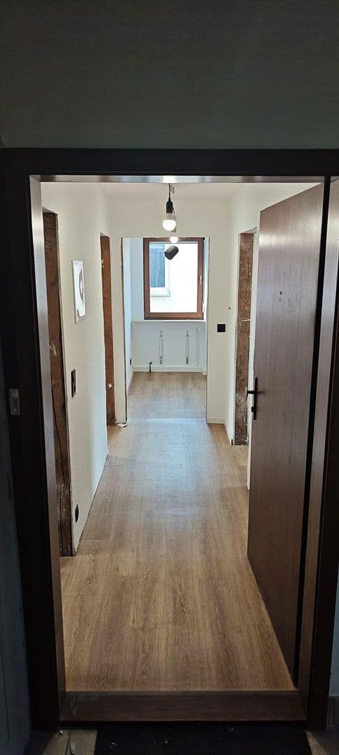 Prenájom bytu 3-izbový 60 m², Eybacher Straße 11/1, Stuttgart-Wangen, Bádensko-Wurttembersko Prenájom bytu 3-izbový 60 m², Eybacher Straße 11/1, Stuttgart-Wangen, Bádensko-Wurttembersko