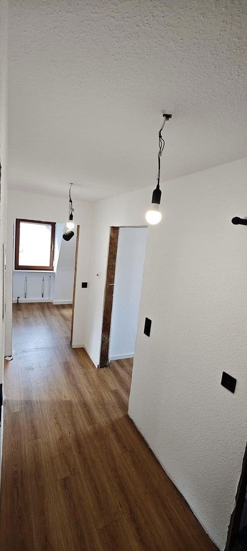 Prenájom bytu 3-izbový 60 m², Eybacher Straße 11/1, Stuttgart-Wangen, Bádensko-Wurttembersko Prenájom bytu 3-izbový 60 m², Eybacher Straße 11/1, Stuttgart-Wangen, Bádensko-Wurttembersko