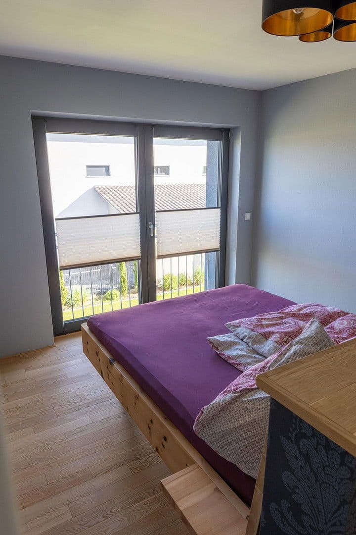 Predaj domu 148 m², pozemek 773 m², Eggenfelden, Bavorsko Predaj domu 148 m², pozemek 773 m², Eggenfelden, Bavorsko