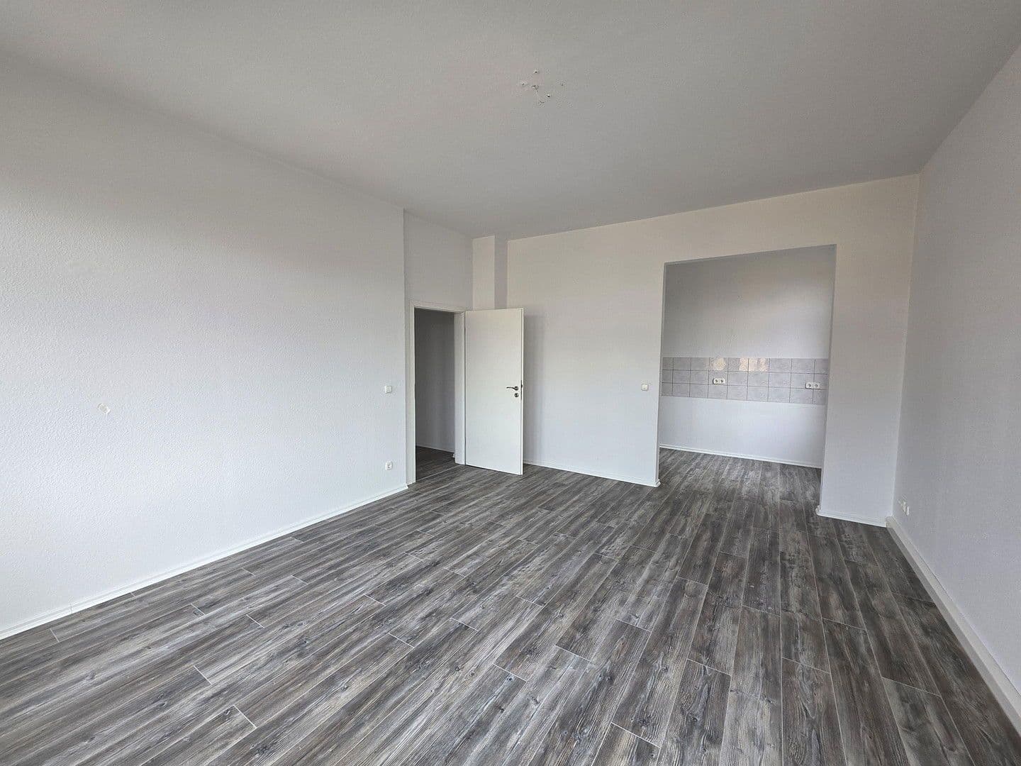 Prenájom bytu 2-izbový 56 m², Kitscherstr, 10, Crimmitschau, Sasko Prenájom bytu 2-izbový 56 m², Kitscherstr, 10, Crimmitschau, Sasko