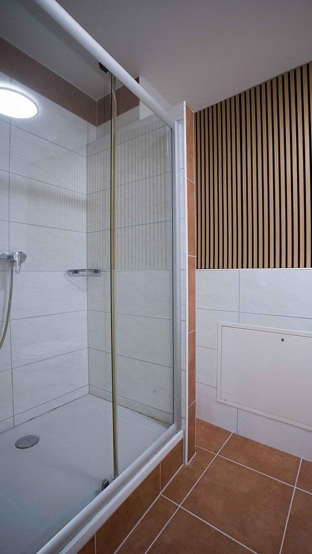 Prenájom bytu 2-izbový 78 m², Saargemünderstr. 120, Saarbrücken, Sársko Prenájom bytu 2-izbový 78 m², Saargemünderstr. 120, Saarbrücken, Sársko