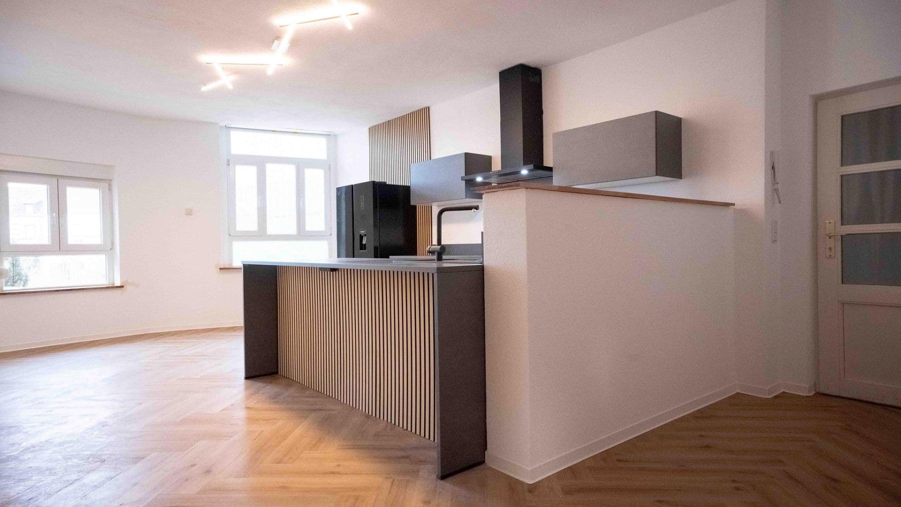 Prenájom bytu 2-izbový 78 m², Saargemünderstr. 120, Saarbrücken, Sársko Prenájom bytu 2-izbový 78 m², Saargemünderstr. 120, Saarbrücken, Sársko