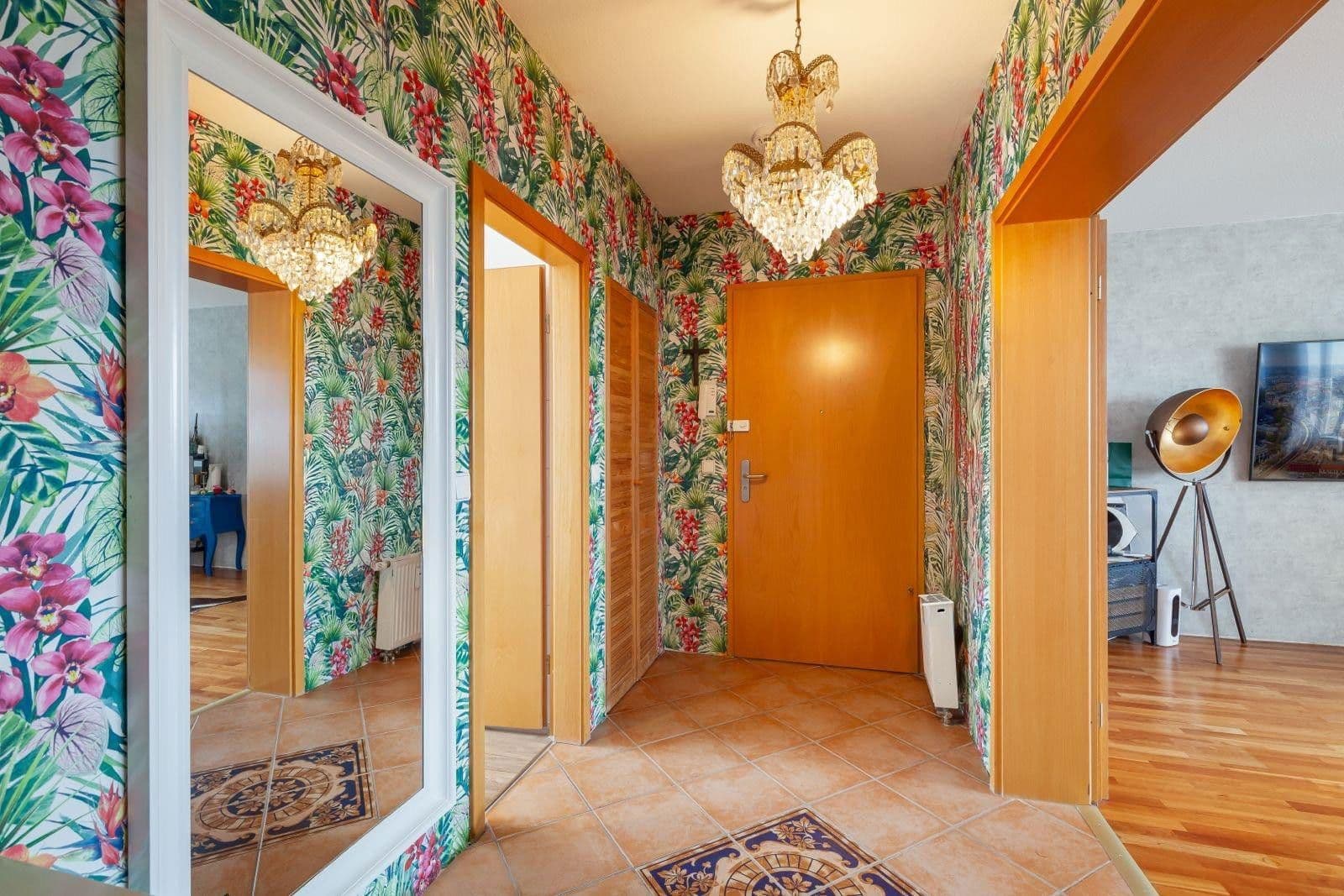 Predaj bytu 3-izbový 93 m², Berlin, Berlín Predaj bytu 3-izbový 93 m², Berlin, Berlín