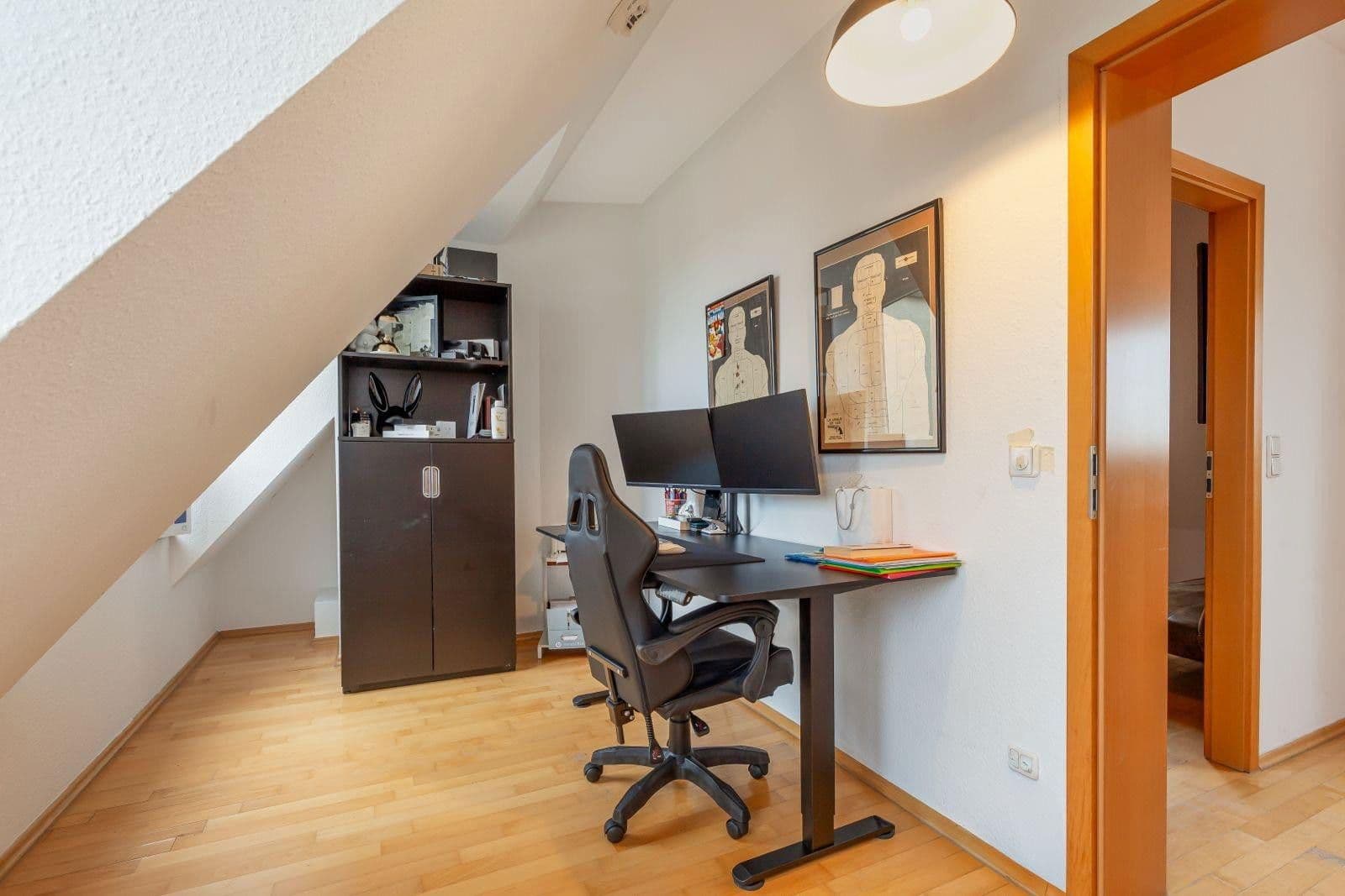 Predaj bytu 3-izbový 93 m², Berlin, Berlín Predaj bytu 3-izbový 93 m², Berlin, Berlín