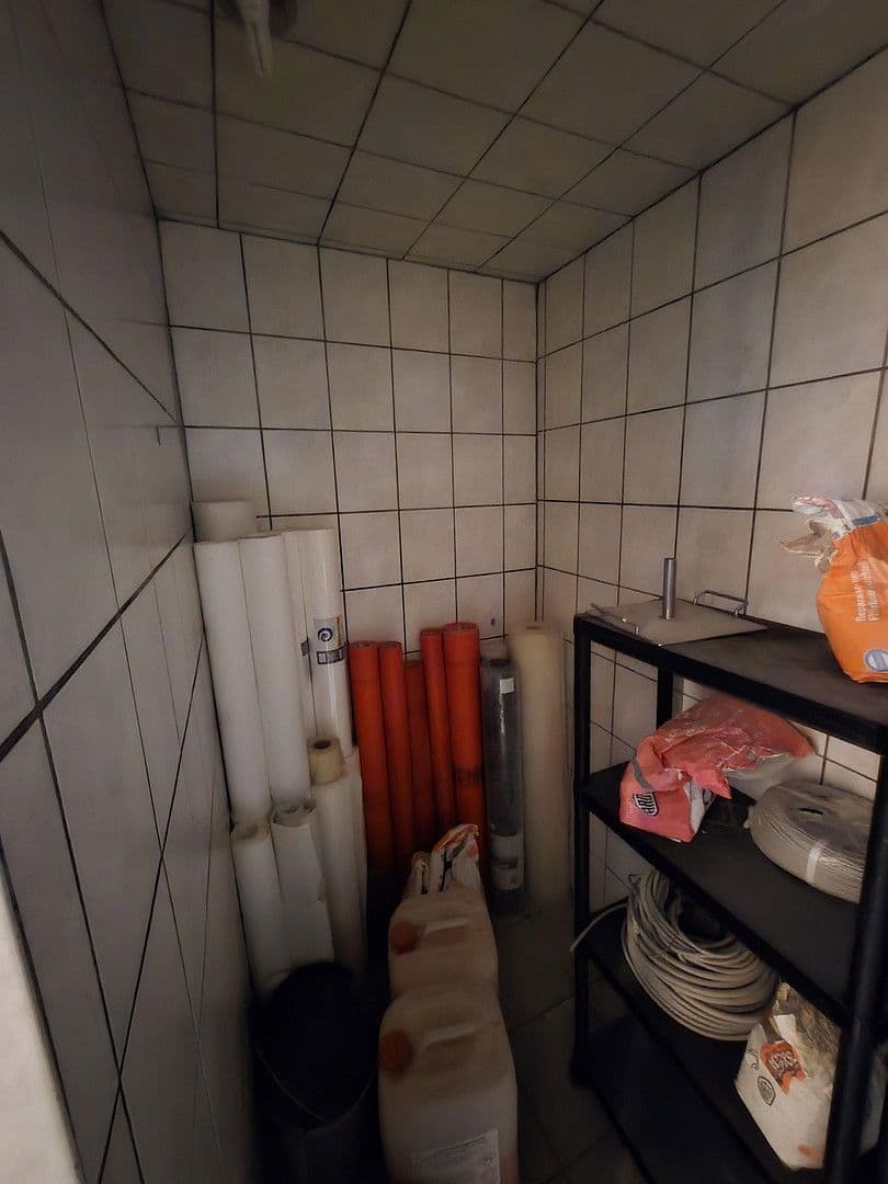 Prenájom nebytového priestoru 80 m², Rheydter Str. 144, Mönchengladbach, Severné Porýnie - Westfálsko Prenájom nebytového priestoru 80 m², Rheydter Str. 144, Mönchengladbach, Severné Porýnie - Westfálsko